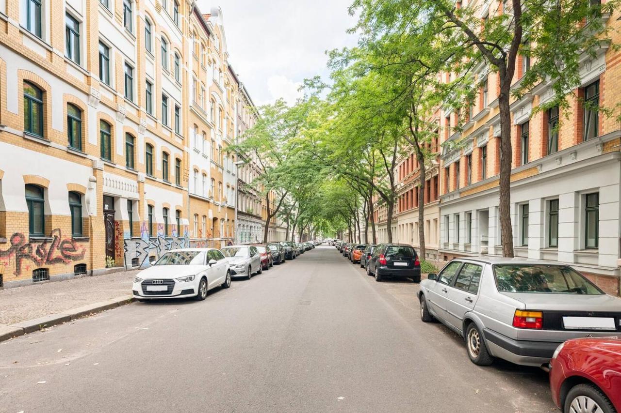 Apartment 2-raumwohnung Mit Gemütlichem Balkon In Zentrumslage