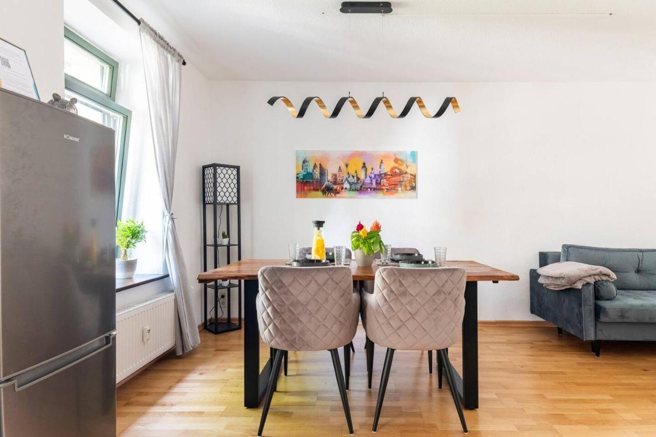 2-raumwohnung Mit Gemütlichem Balkon In Zentrumslage Apartment