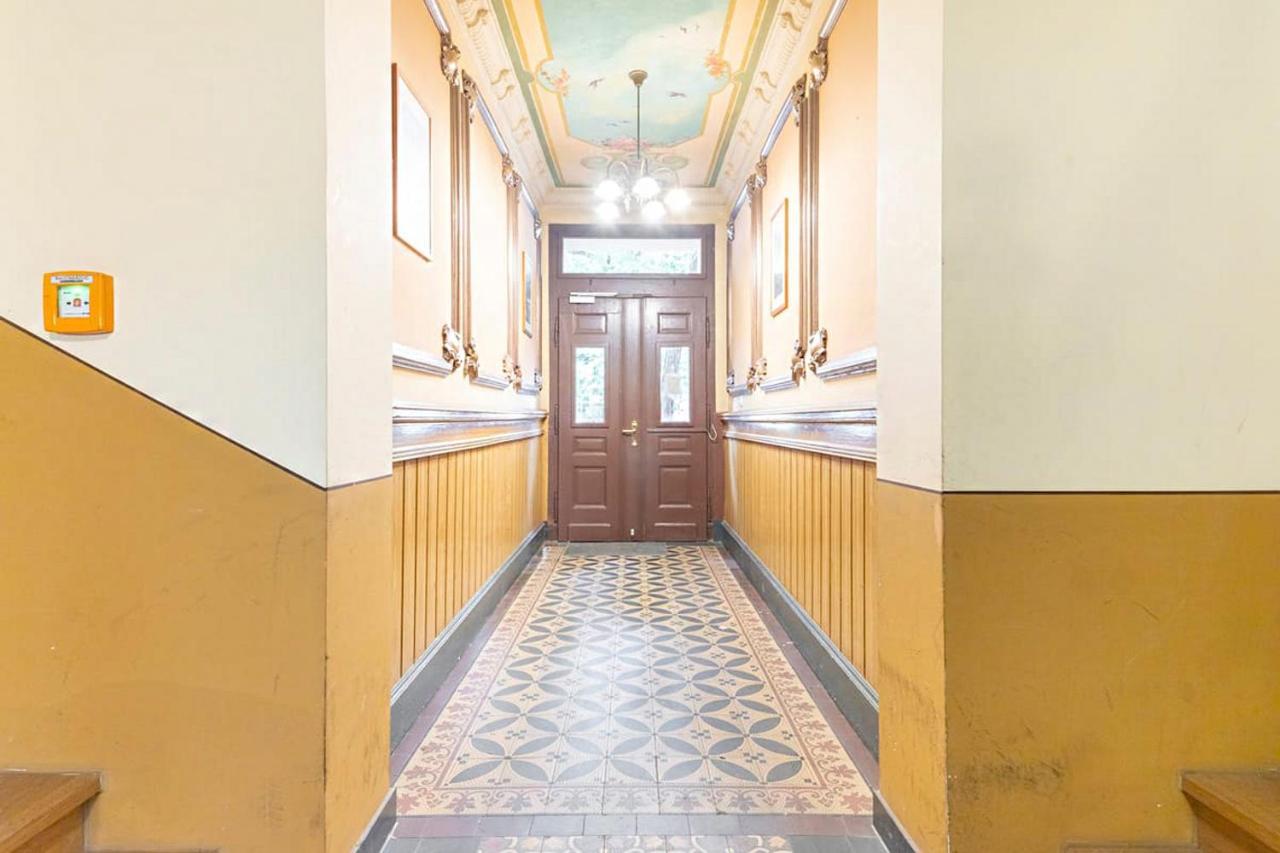 2-raumwohnung Mit Gemütlichem Balkon In Zentrumslage Apartment *